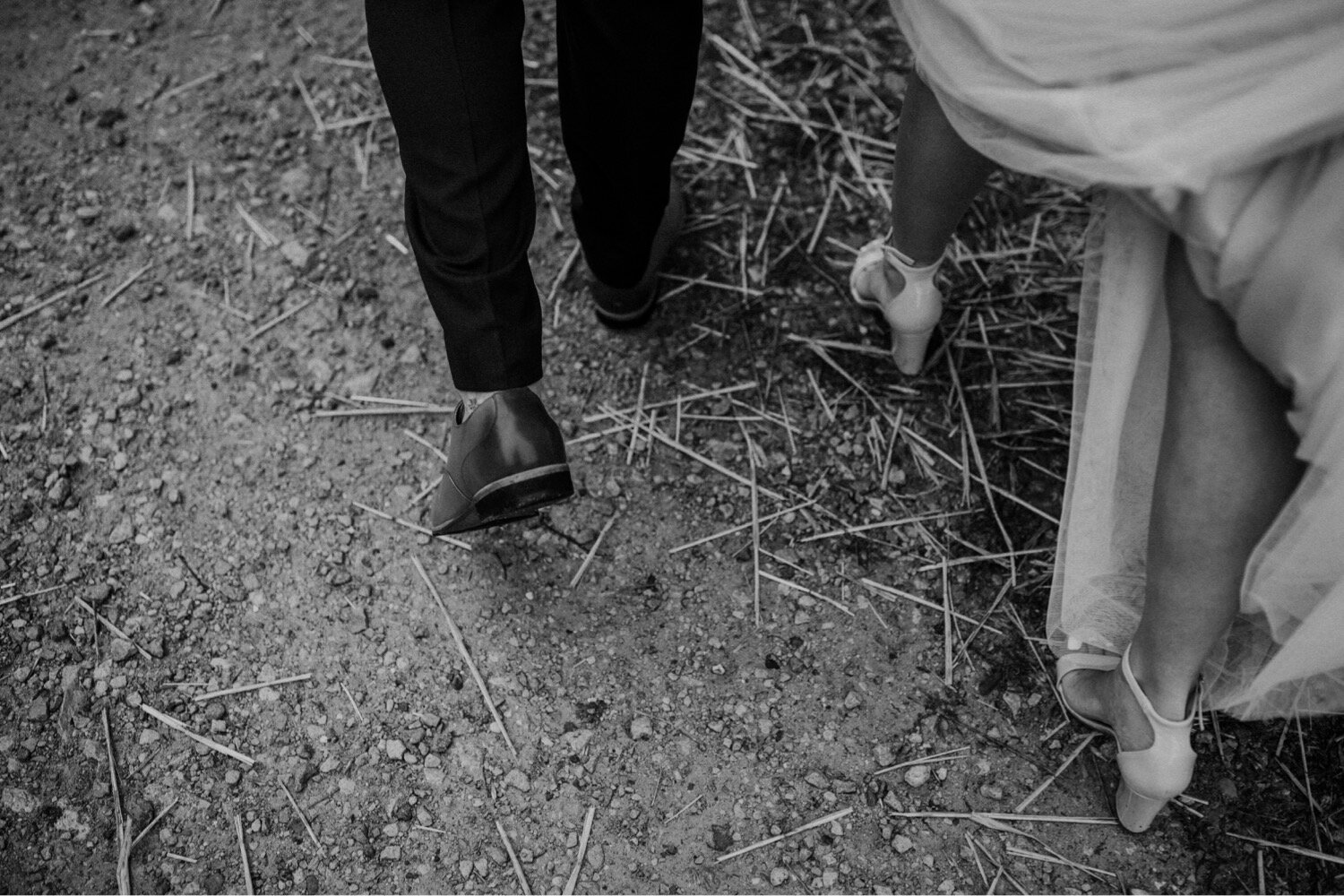 Suljevic-352-2_Weston_Red_Barn_Farm_Wedding_Kansas_City_Missouri_Photography.jpg