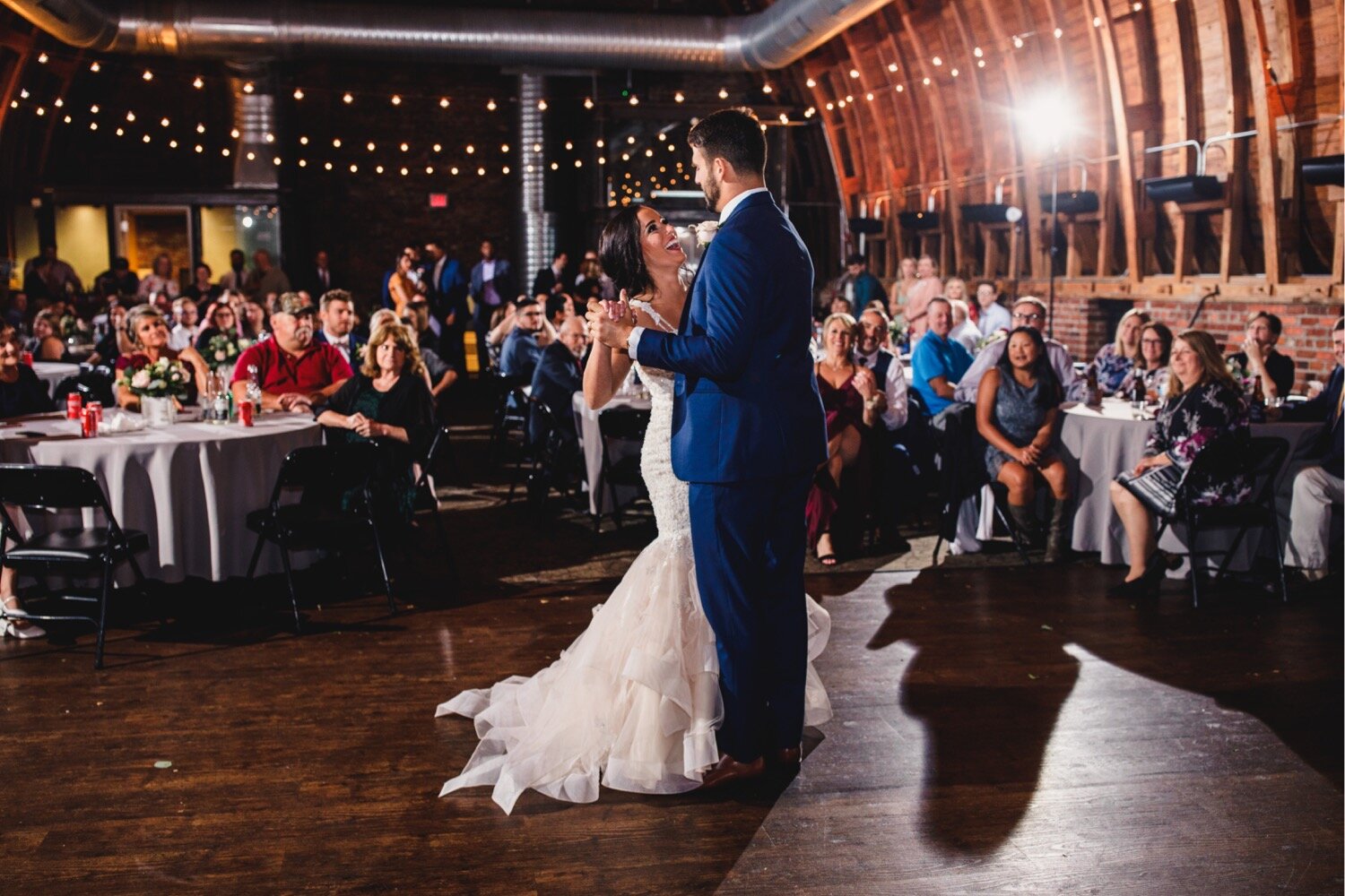082_Wilson-785_Barn_Photography_Thompson_Kansas_City_Fall_Wedding.jpg