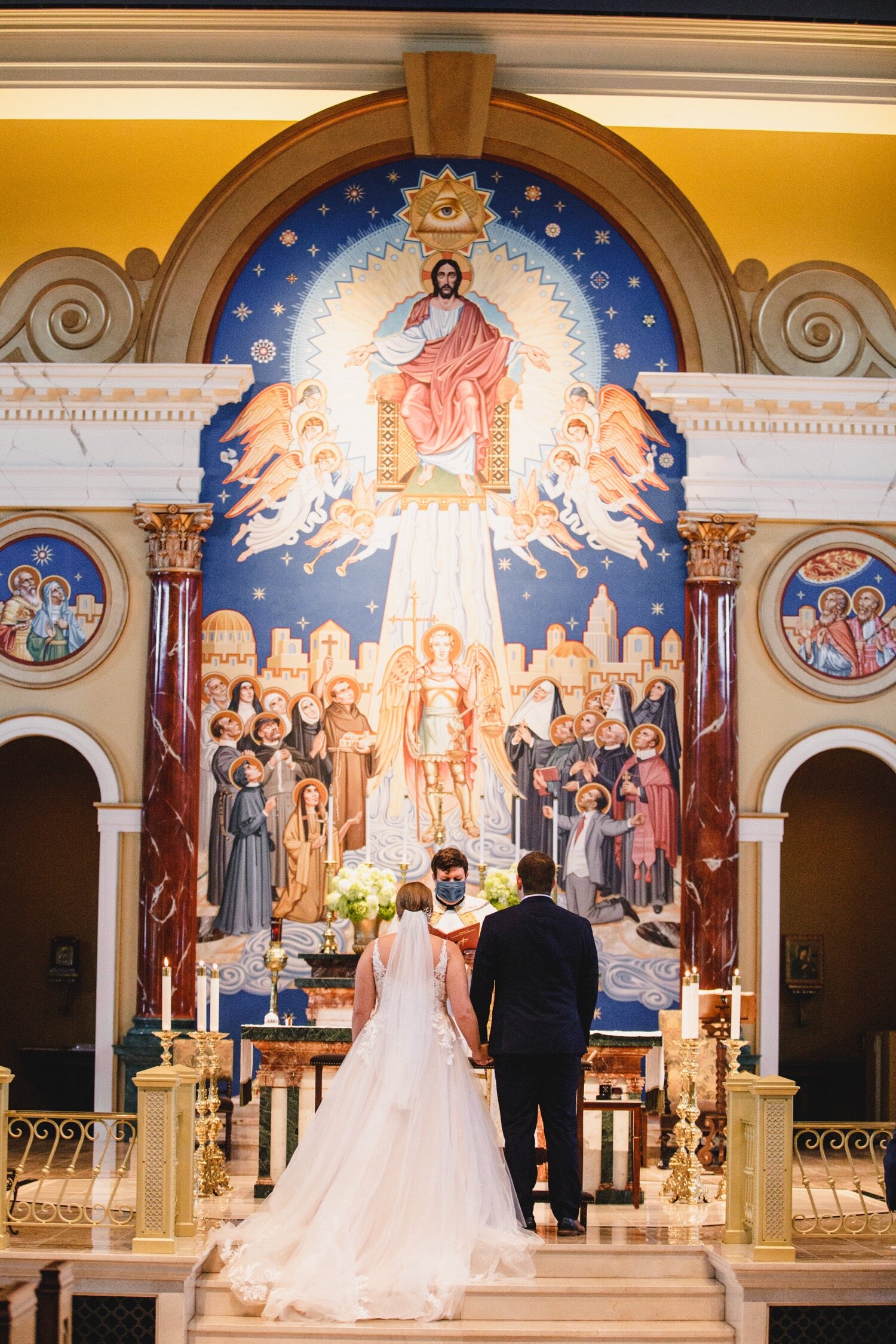 46_Press-242_at_home_kansas_city_covid_wedding_St.Michael_the_Archangel_Catholic_Parish_Kelsey_Diane_Photography.jpg