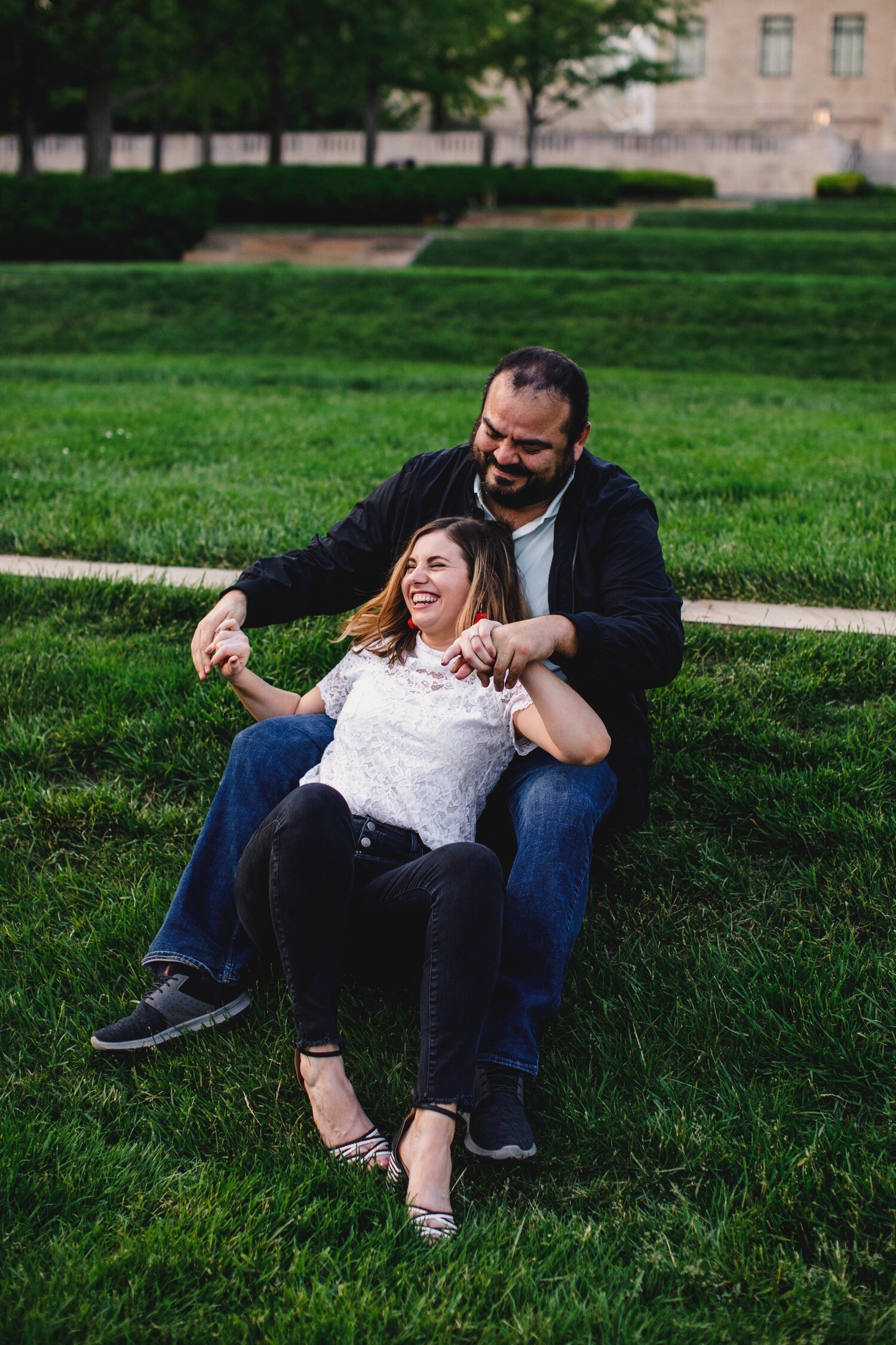 24_Payton&Eduardo-154_kansas_city_engagement_photographer_nelson_atkins_plaza_kelsey_diane_photography.jpg