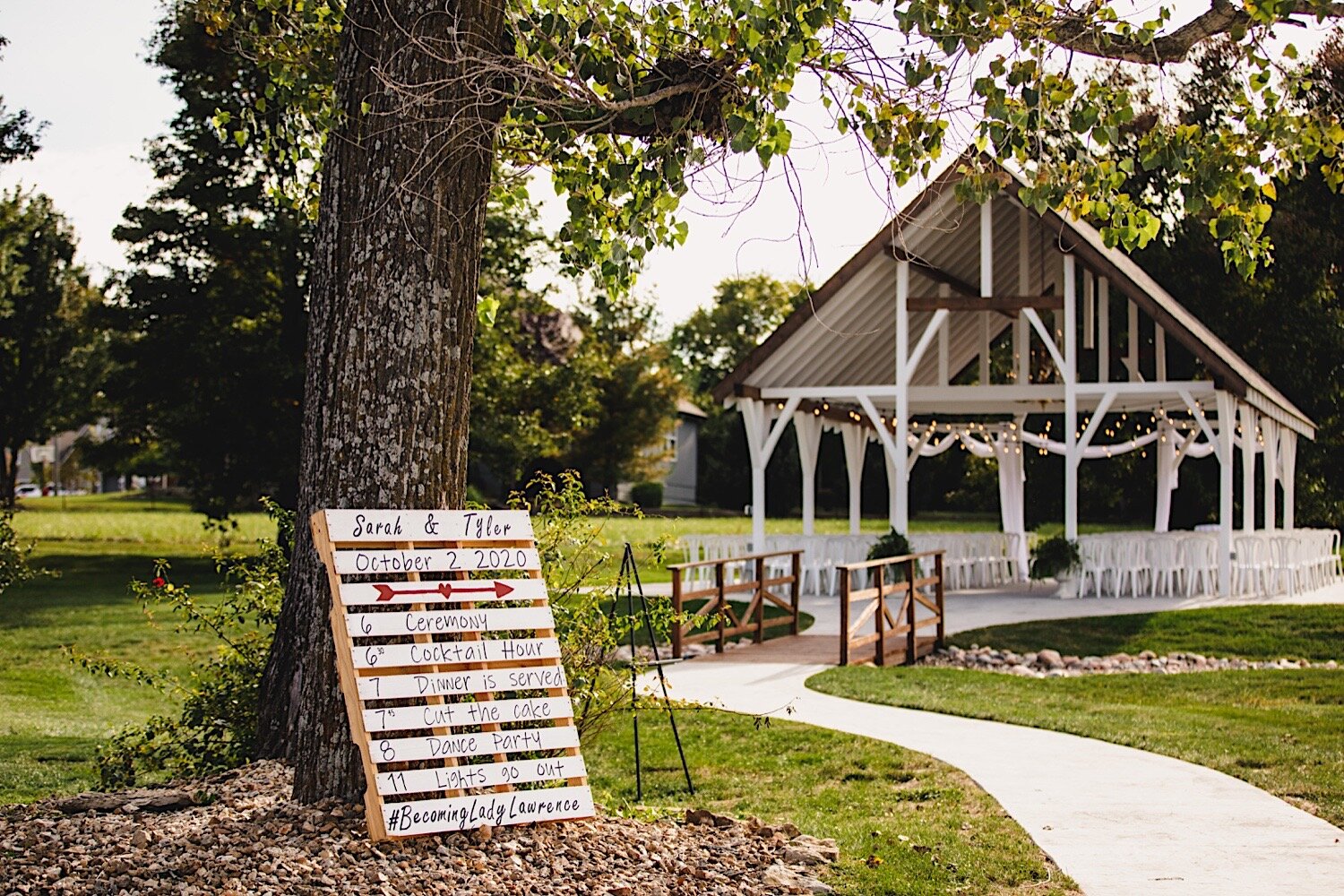 15_Lawrence-314_Kansas_City_Wedding_Photography_Blizz_Plaza_Venue_Greenwood_Kelsey_Diane_Photographer_Missouri.jpg