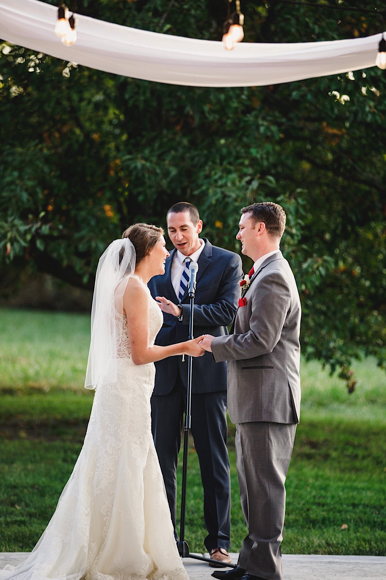 53_Lawrence-415_Kansas_City_Wedding_Photography_Blizz_Plaza_Venue_Greenwood_Kelsey_Diane_Photographer_Missouri.jpg