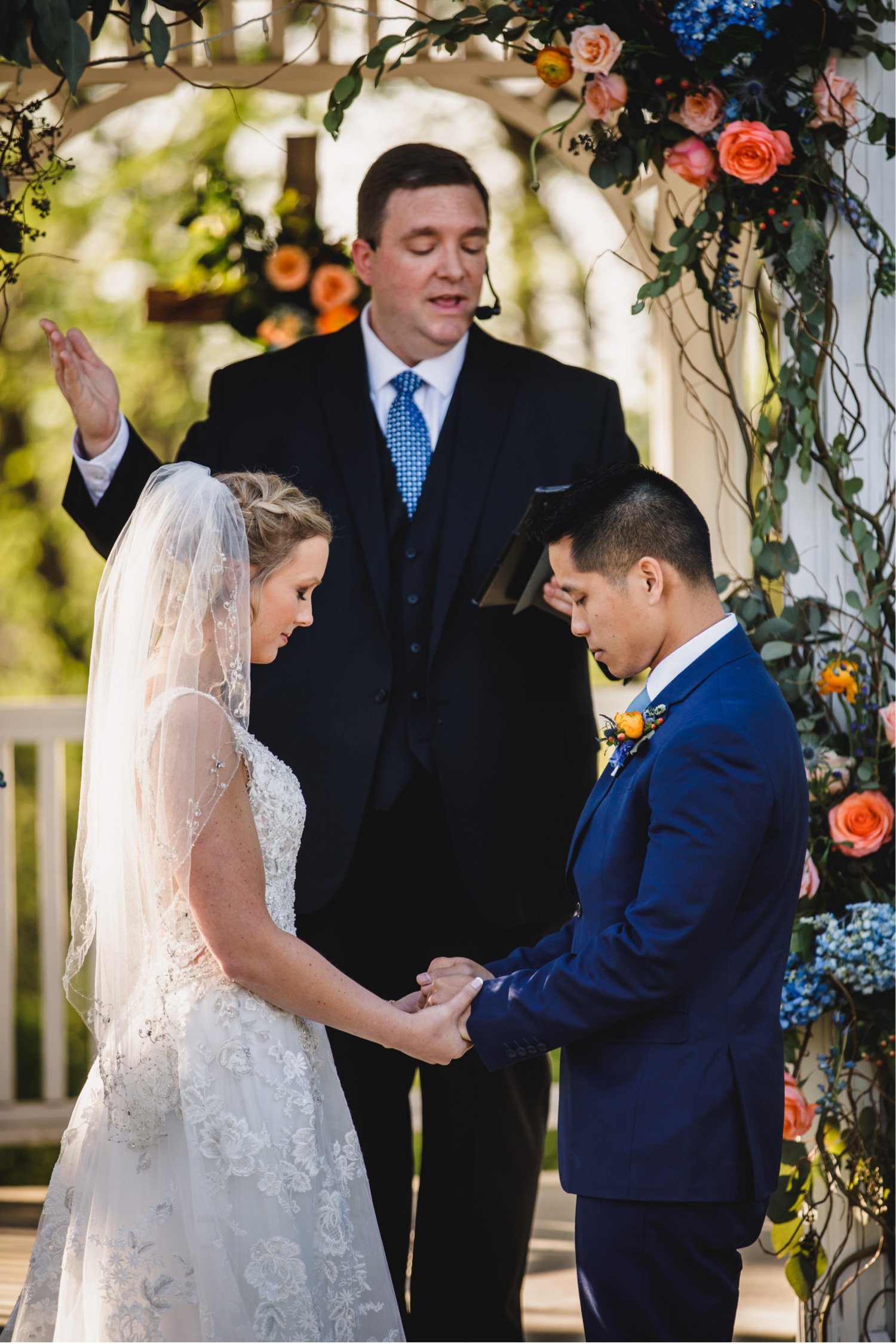 056_Alyssa&Vince-564_Hawthorne-house-kansas-city-wedding-photography-missouri-parkville-kelsey-diane-spring-bride-groom.jpg