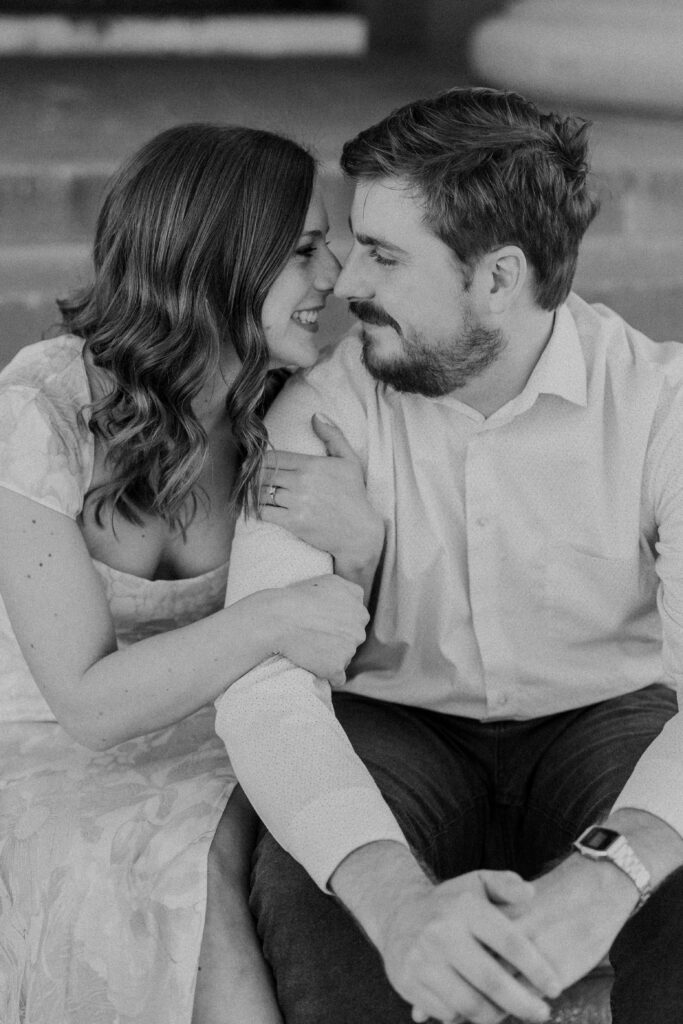 black and white couples engagement photoshoot