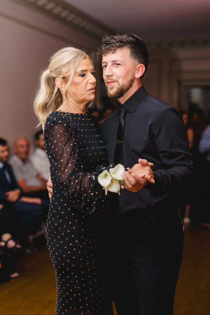 groom and mother of the groom dance