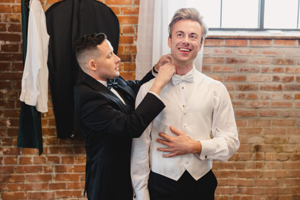 getting ready at kansas city wedding