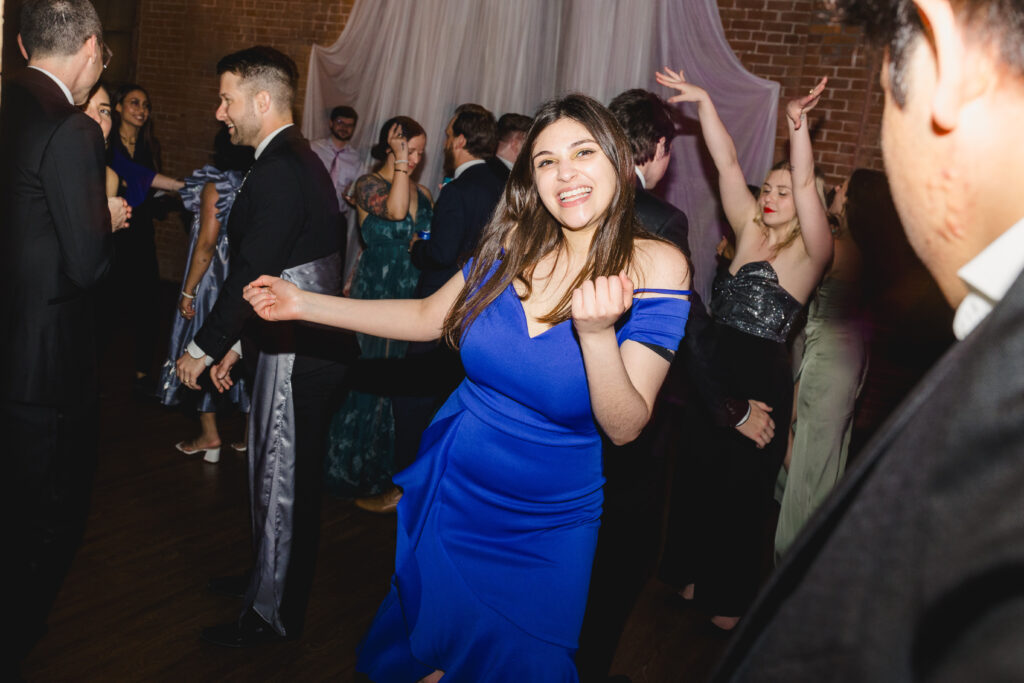 wedding guest dancing