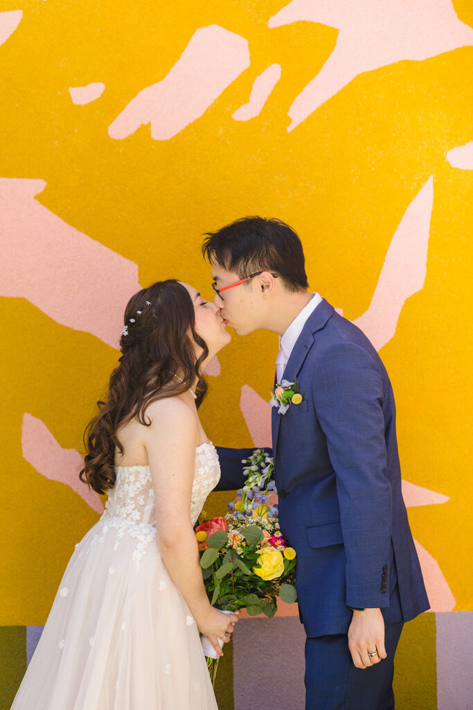 bride and groom at no vacancy kansas city