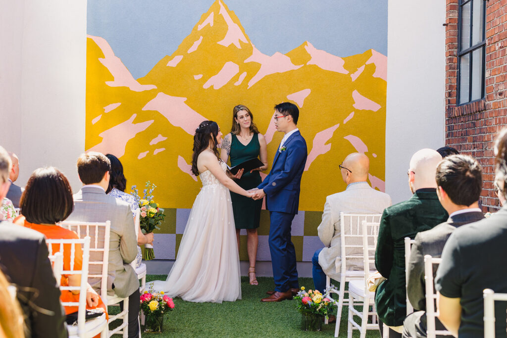 wedding ceremony at no vacancy kansas city