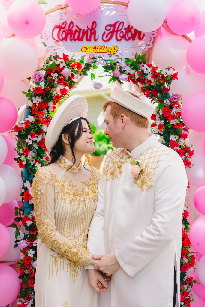 Vietnamese Tea Ceremony bride and groom