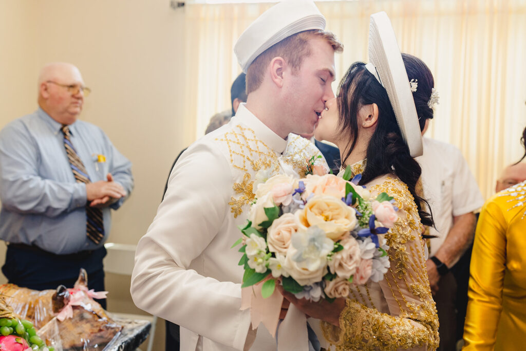 Vietnamese Tea Ceremony bride and groom