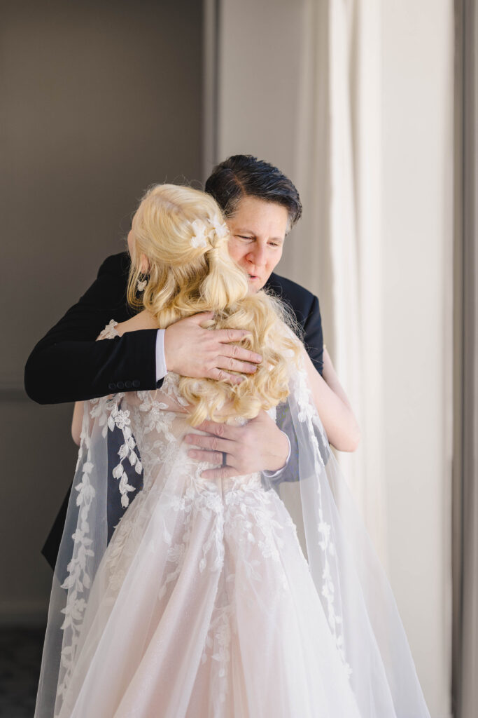 first look with father of the groom