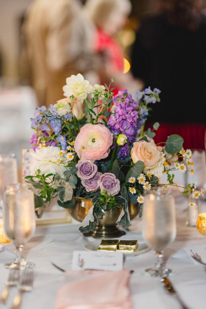 wedding table placesettings