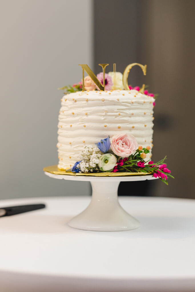 wedding cake details