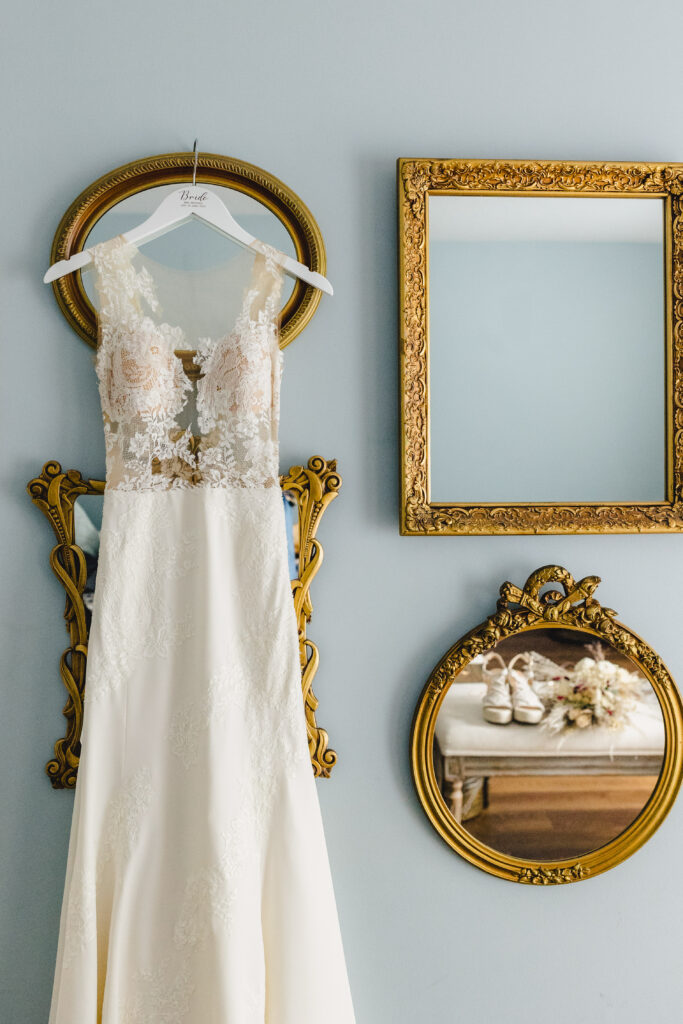 wedding dress details photgraphy