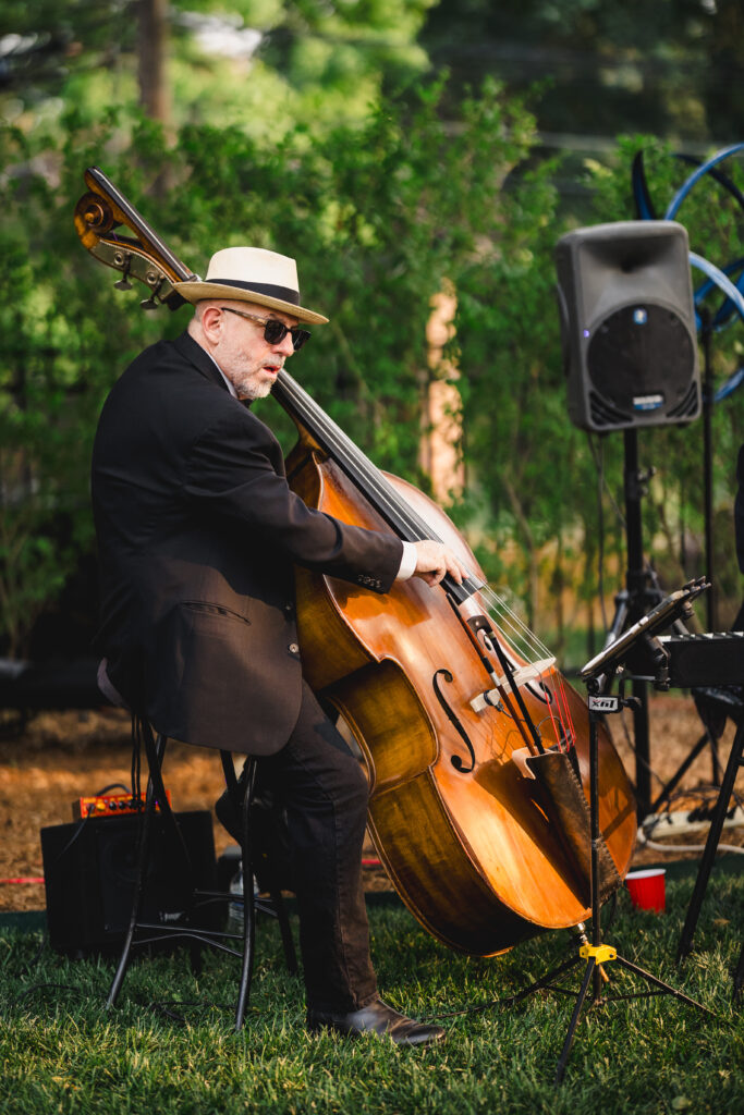 backyard wedding details and live music ideas