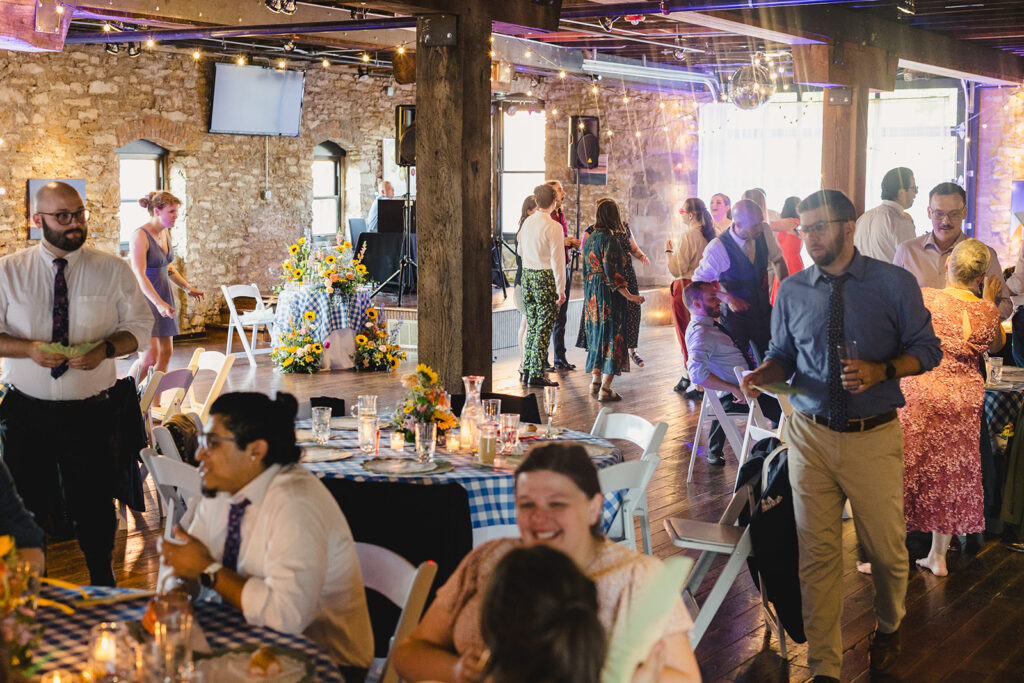 kansas-city-missouri-wedding-photographer-Lawrence