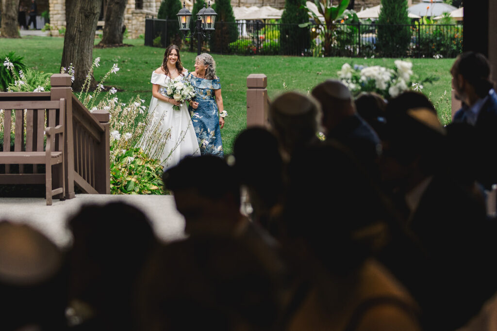 kansas-city-missouri-wedding-photographer-at-elms-hotel