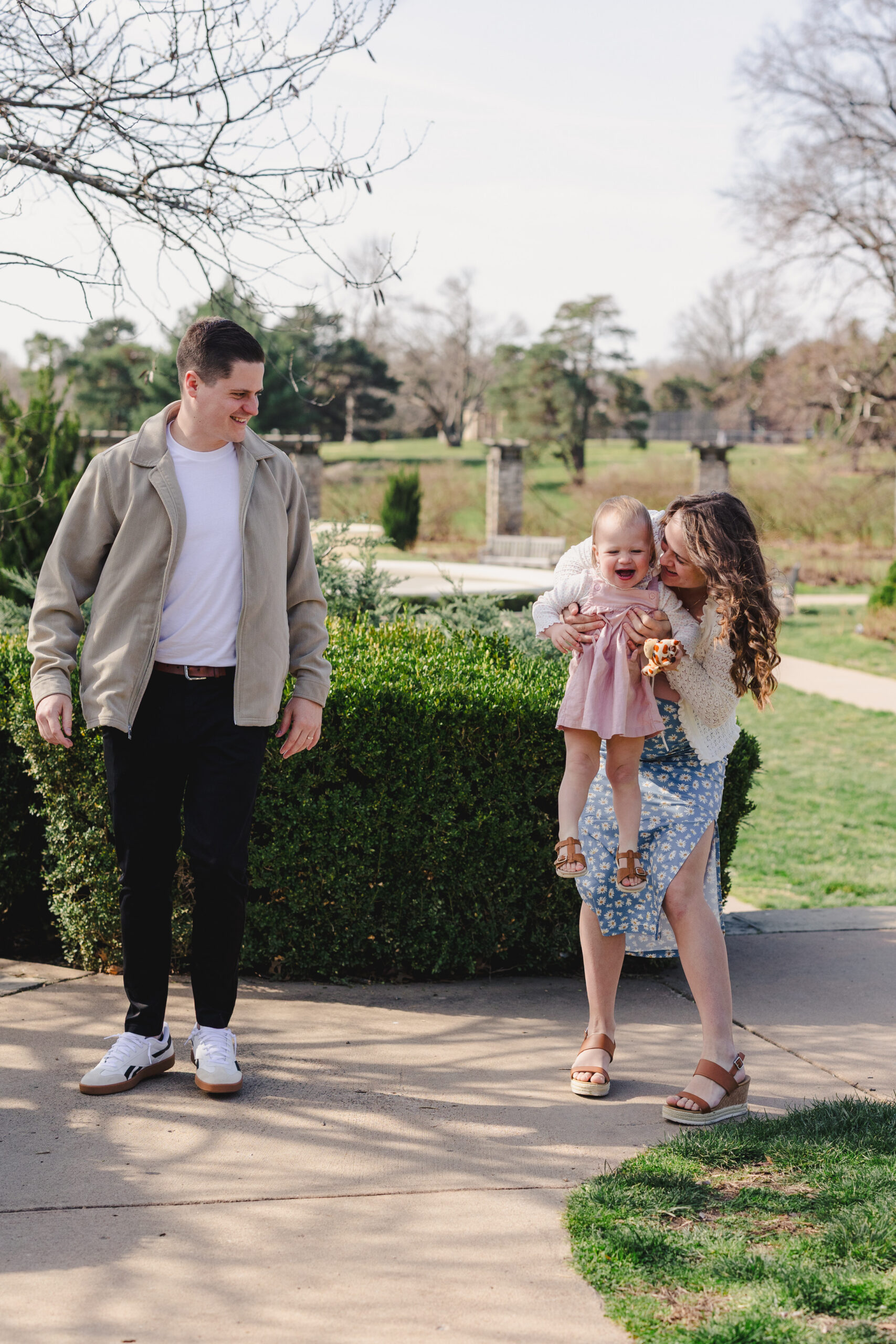 a family taking spring family photos in loose park