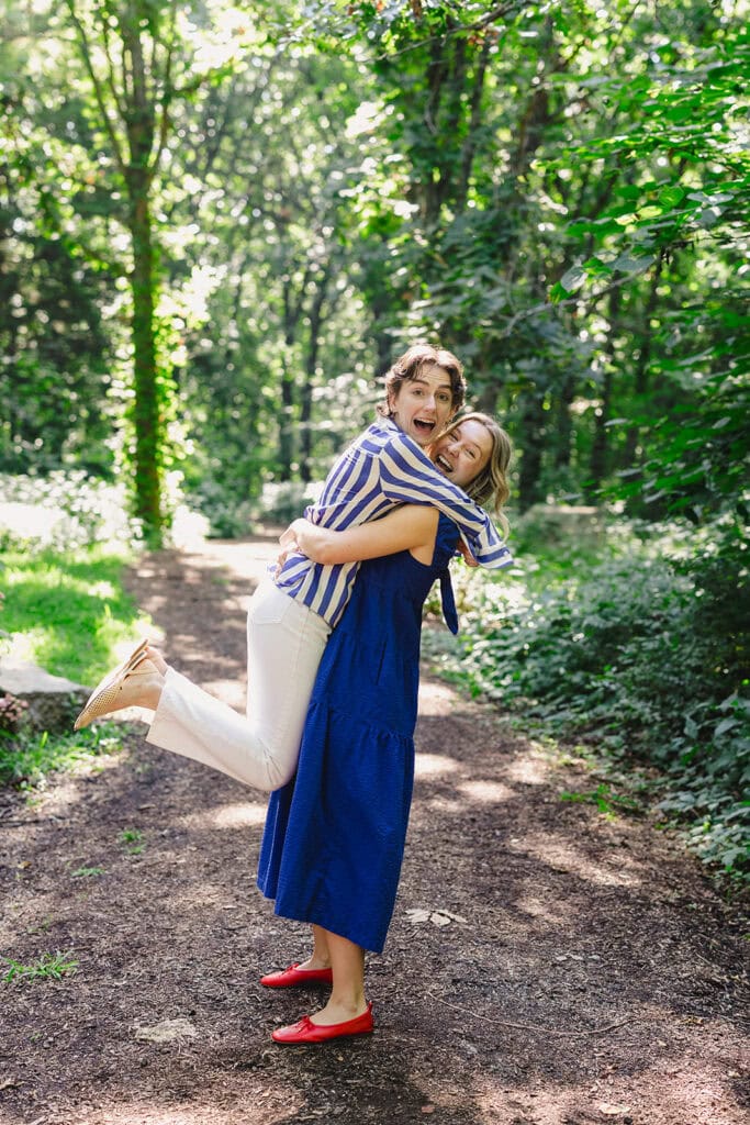 Couple portraits at Overland Park Arboretum summer session
